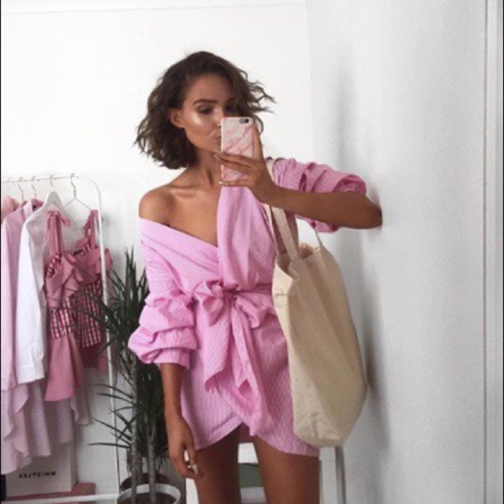 Pink puff sleeve front tie shirt dress